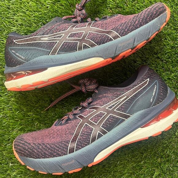 ASICS Women's GT-2000 10 Size 8 - Picture 1 of 6